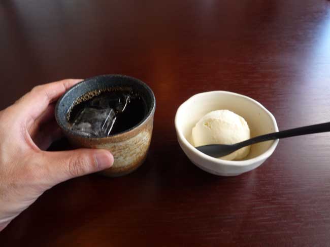 糸島の鳥料理　はな鳥　コーヒーとアイス