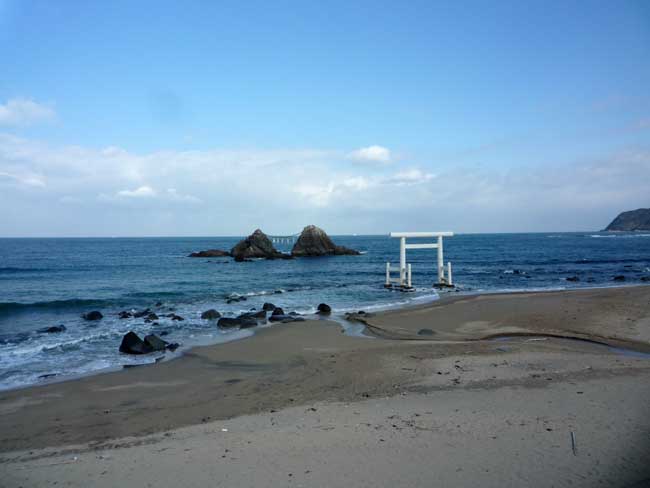 夫婦岩　糸島観光の定番コース