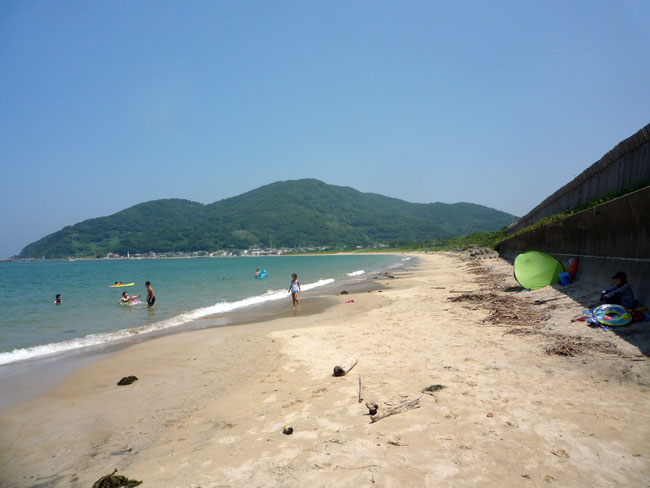 糸島、野北地区の海水浴場　砂浜