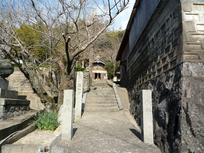 浦姫宮　階段